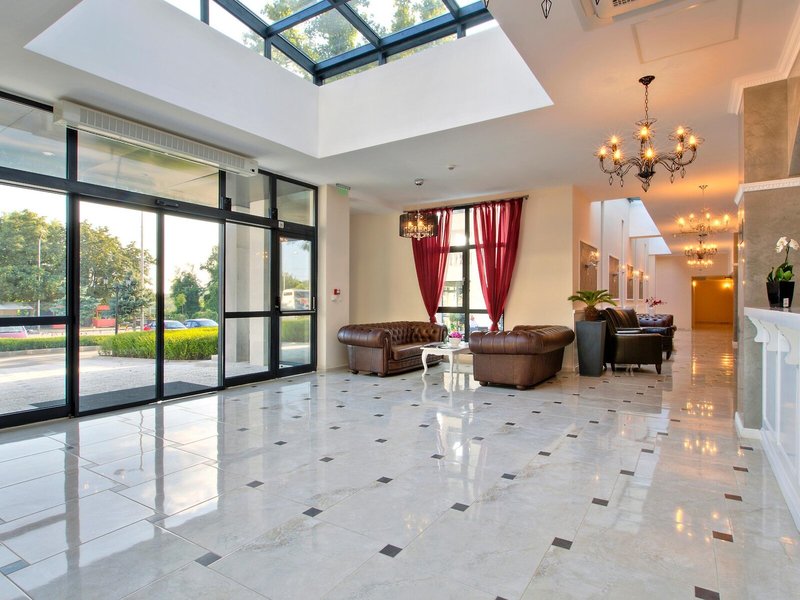 White Rock Castle Suite Hotel 15