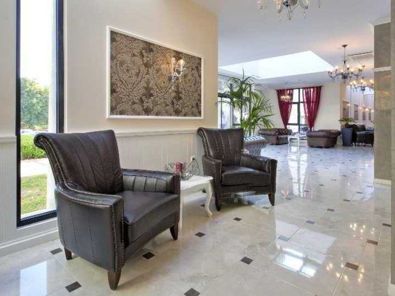 White Rock Castle Suite Hotel 17