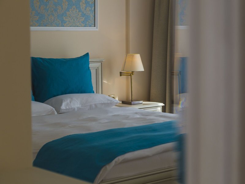 White Rock Castle Suite Hotel 50