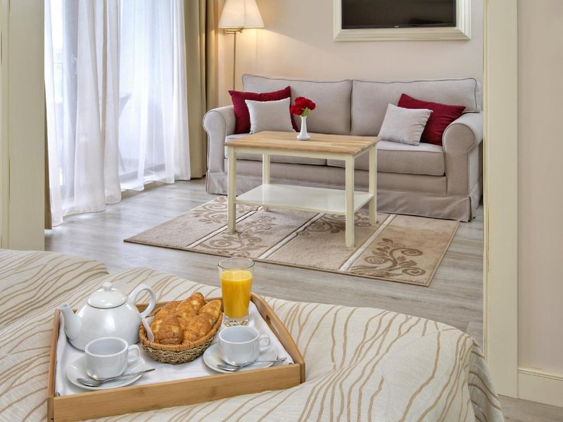 White Rock Castle Suite Hotel 20