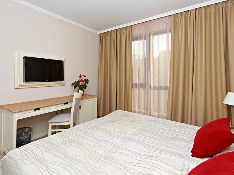 White Rock Castle Suite Hotel 30