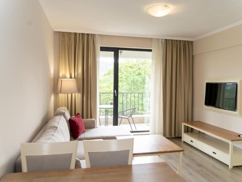 White Rock Castle Suite Hotel 34