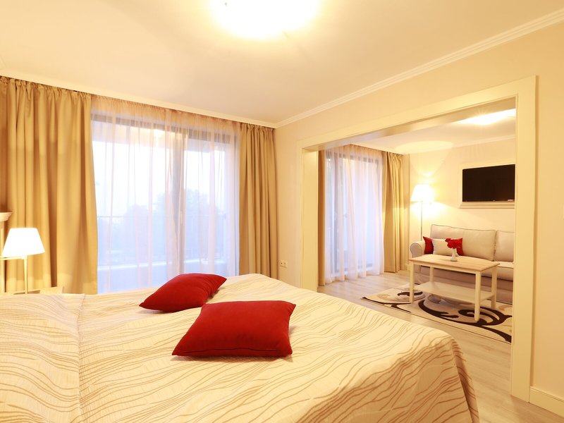 White Rock Castle Suite Hotel 50