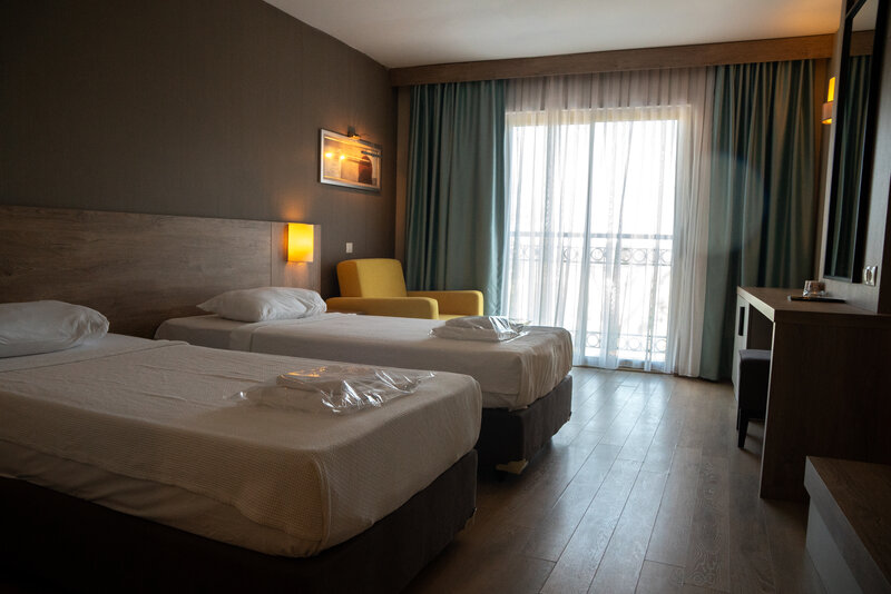 Lucida Beach Hotel 9