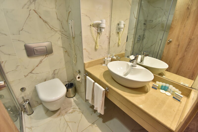 Lucida Beach Hotel 13