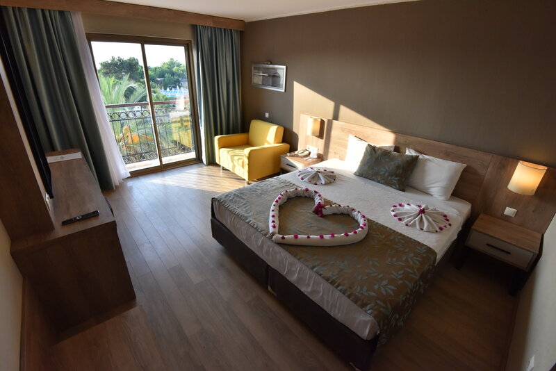 Lucida Beach Hotel 14