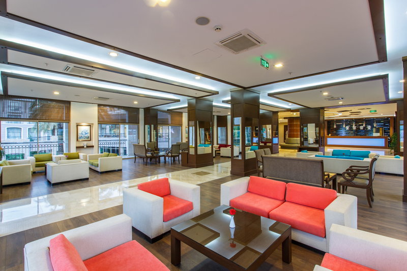 Lucida Beach Hotel 8