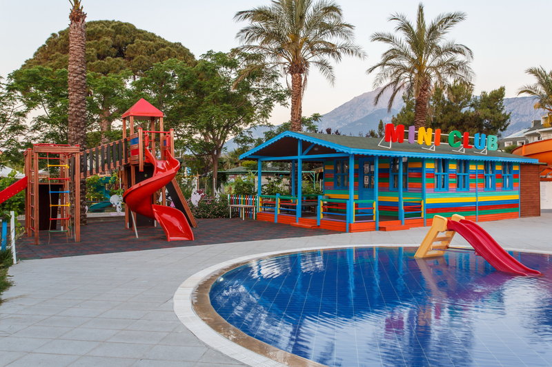 Lucida Beach Hotel 9