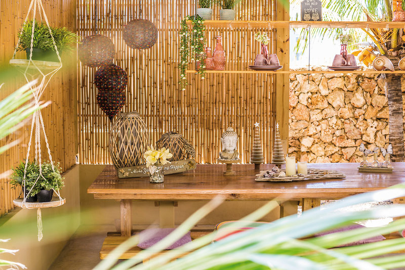 Bamboo Bali Bonaire 23