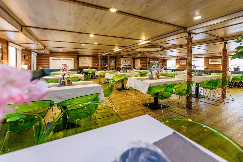 Botel Marina 10