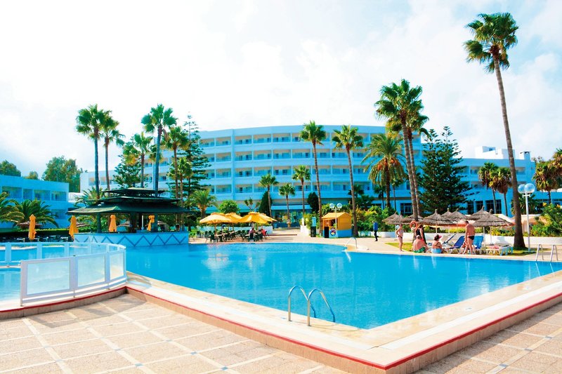 Hotel Club Tropicana & Spa  2