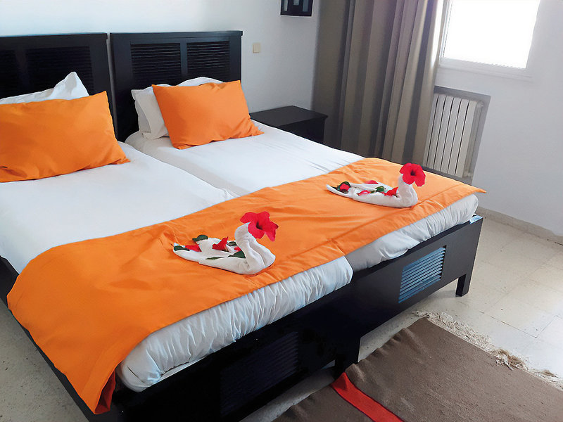 Hotel Club Tropicana & Spa  12