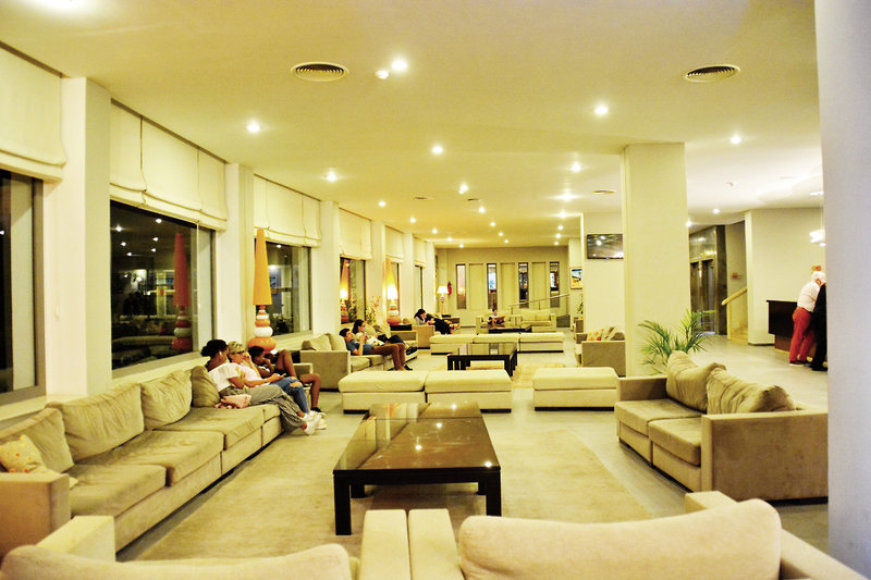 Hotel Club Tropicana & Spa  19