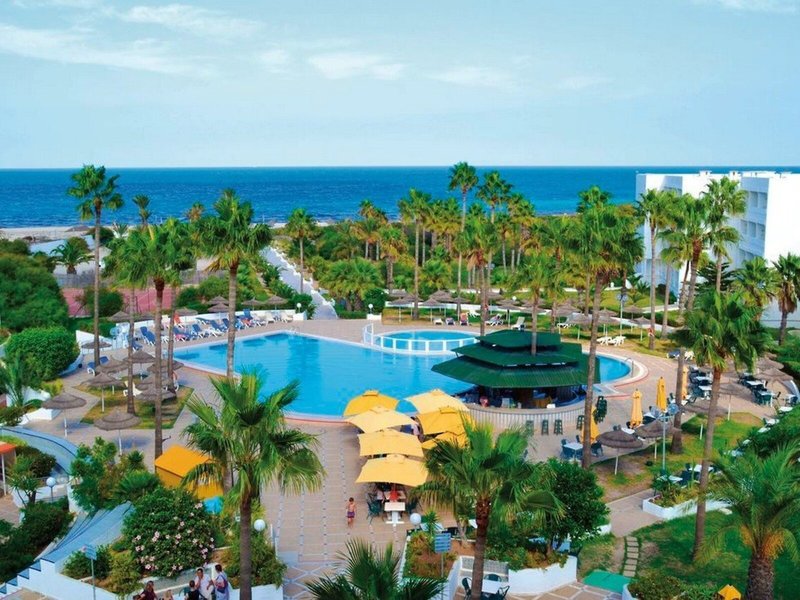 Hotel Club Tropicana & Spa  9