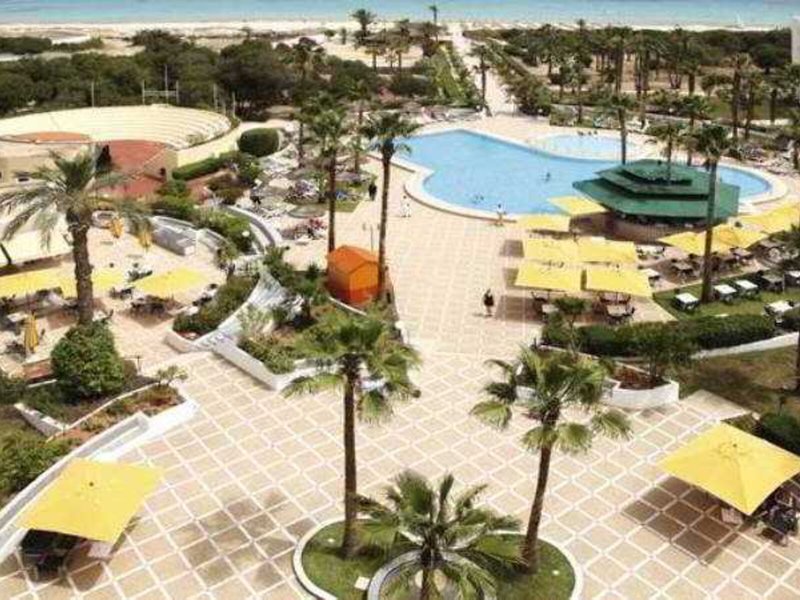 Hotel Club Tropicana & Spa  16