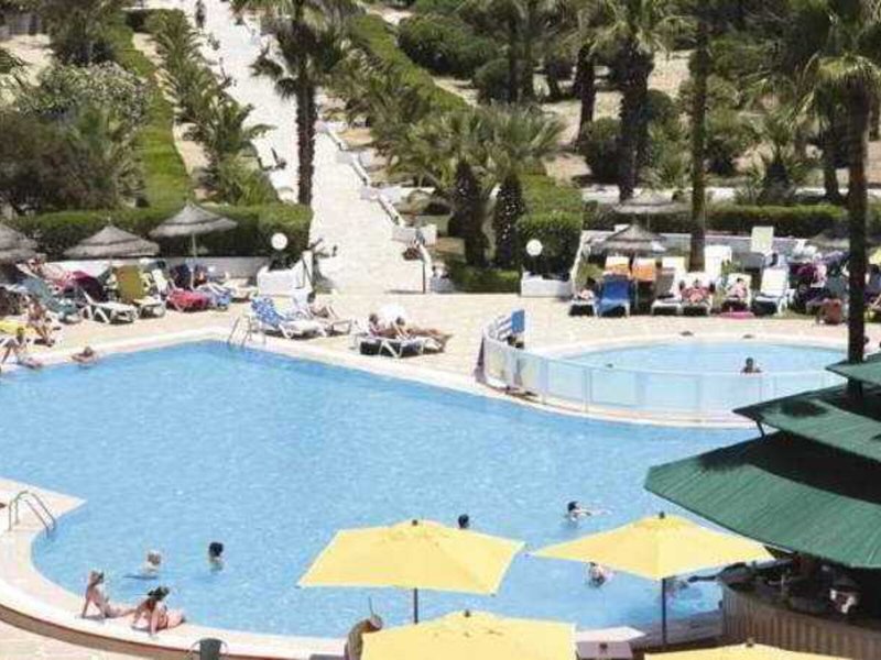 Hotel Club Tropicana & Spa  17