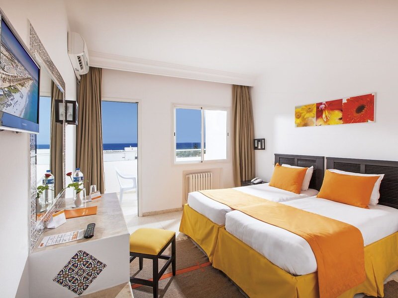 Hotel Club Tropicana & Spa  33