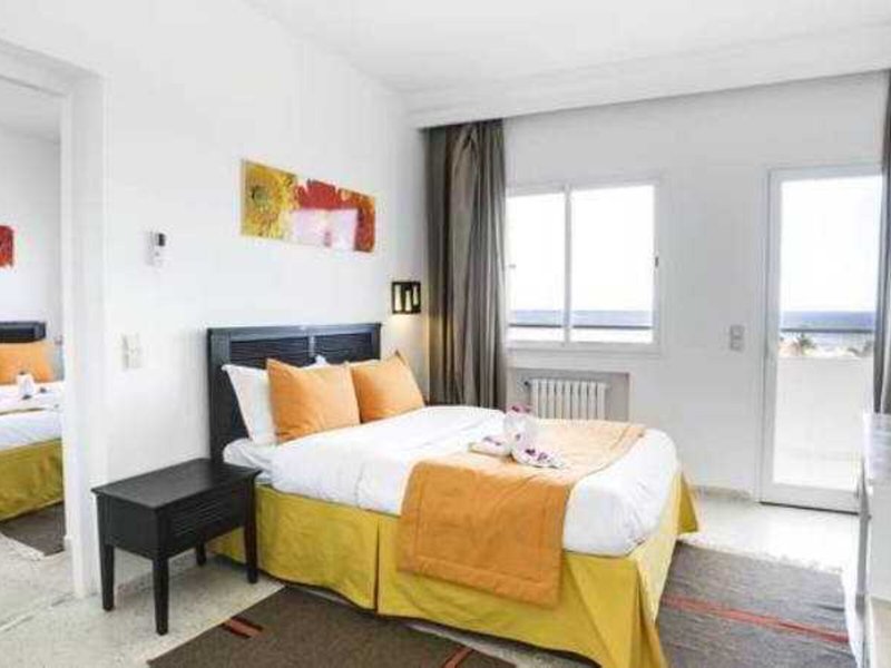 Hotel Club Tropicana & Spa  39