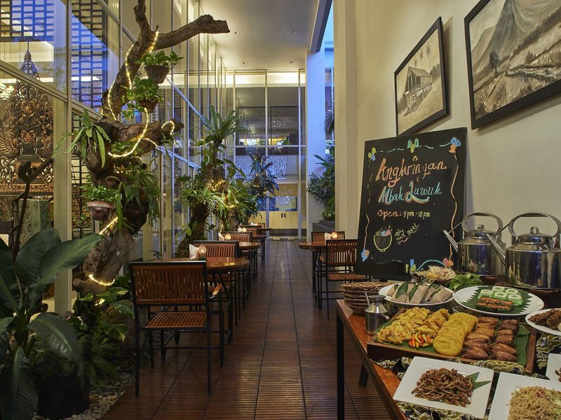 Jambuluwuk Malioboro Boutique Hotel 14