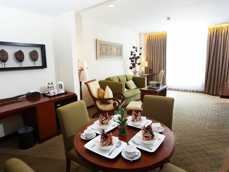 Jambuluwuk Malioboro Boutique Hotel 15