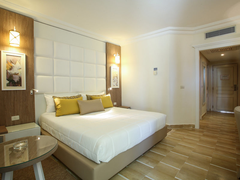 lti Bellevue Park 46 - Room Example