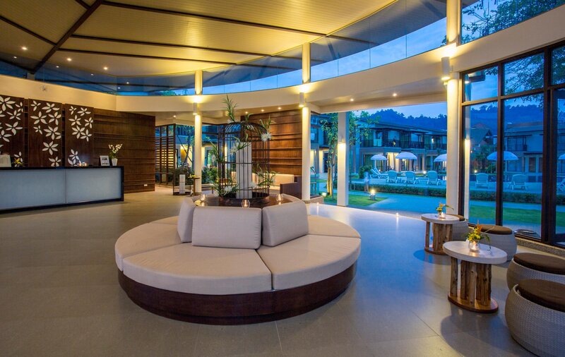 The Leaf on The Sands 30