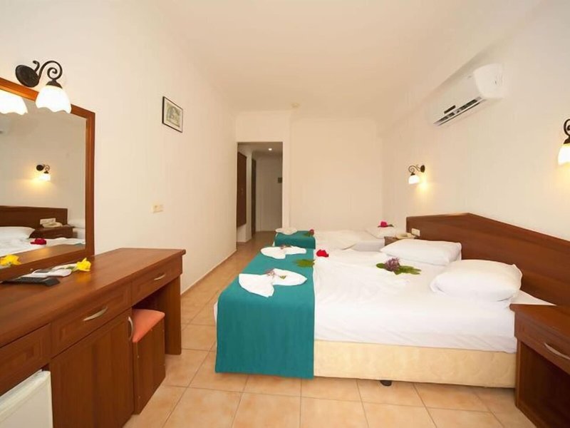 White Otel 15