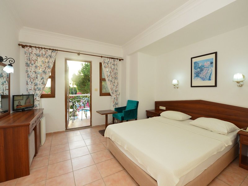 White Otel 23