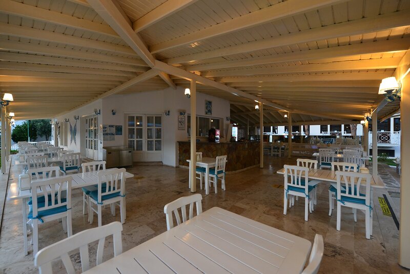 White Otel 10
