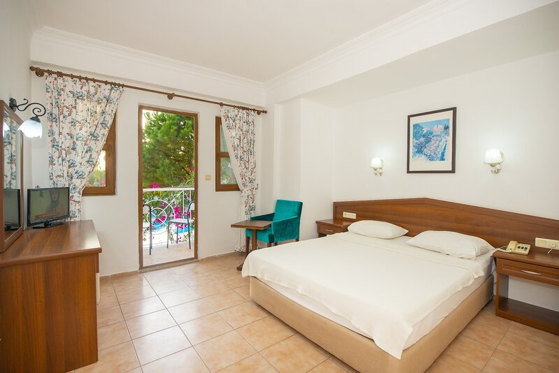 White Otel 14