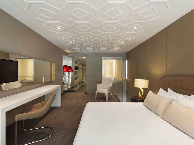 Ramada Hotel & Suites by Wyndham Izmir Kemalpasa 17