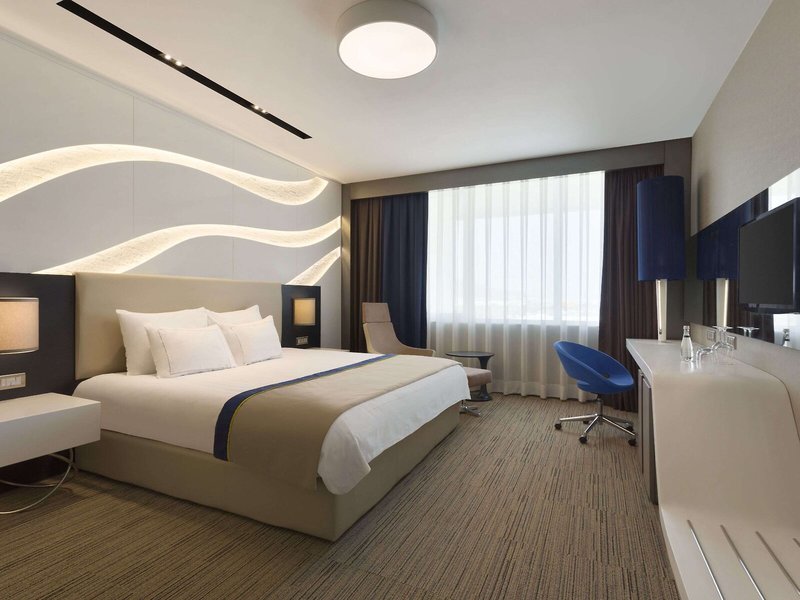 Ramada Hotel & Suites Kemalpasa 12
