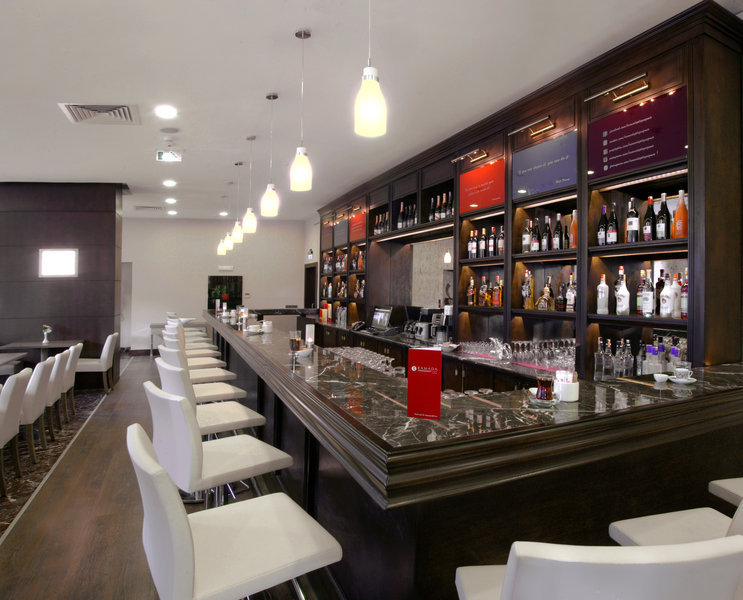 Ramada Plaza by Wyndham Izmir 9