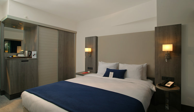 Ramada Plaza by Wyndham Izmir 12