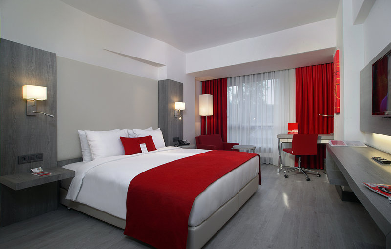 Ramada Plaza by Wyndham Izmir 10