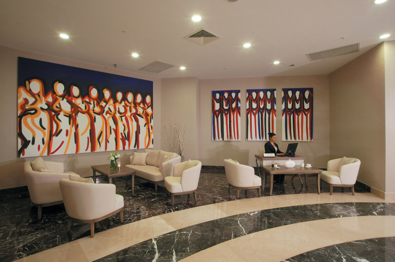 Ramada Plaza by Wyndham Izmir 8