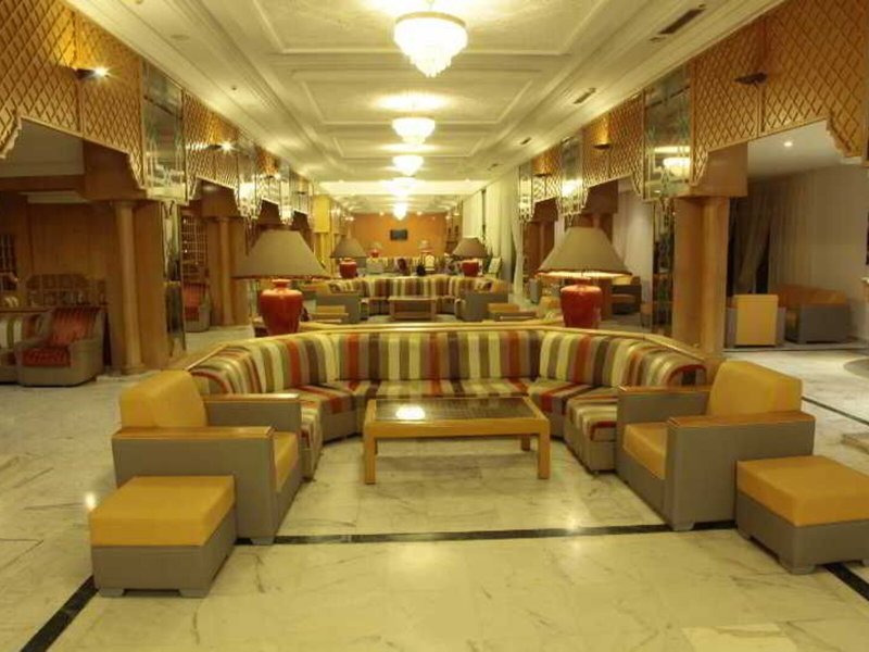 Riviera 16