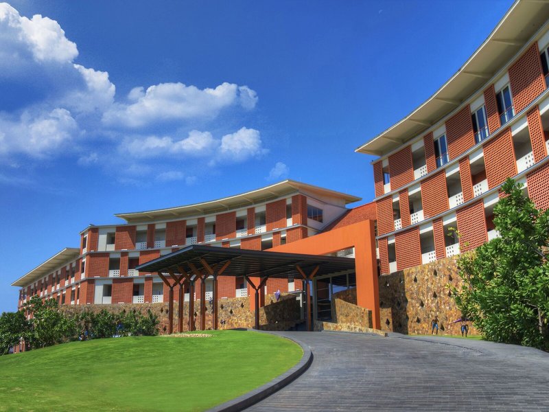 Heritance Negombo 4