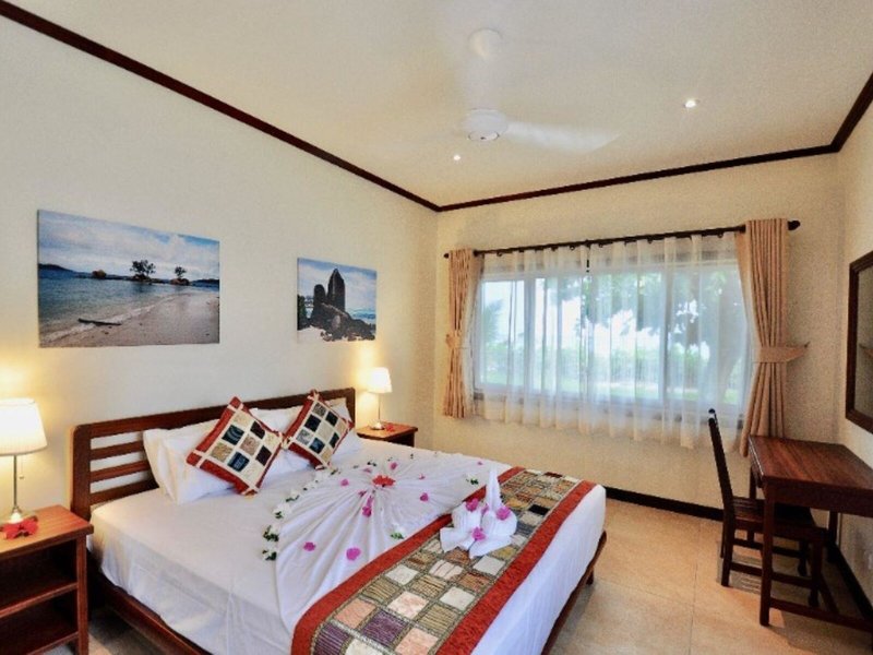 Cote d'Or Footprints 8