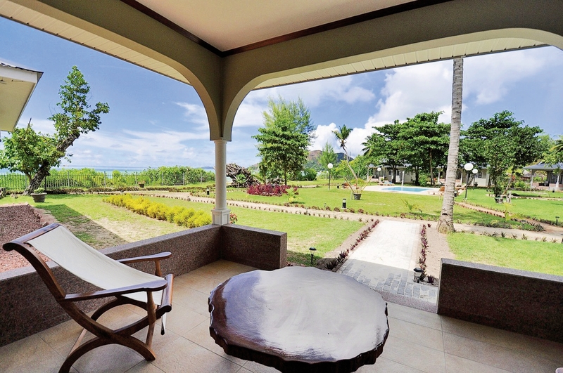 Cote d'Or Footprints 12