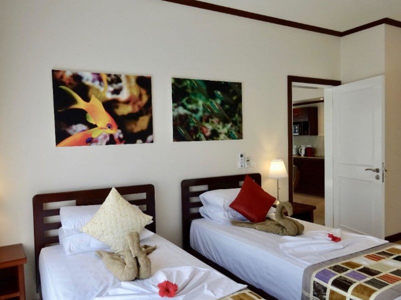 Cote d'Or Footprints 14