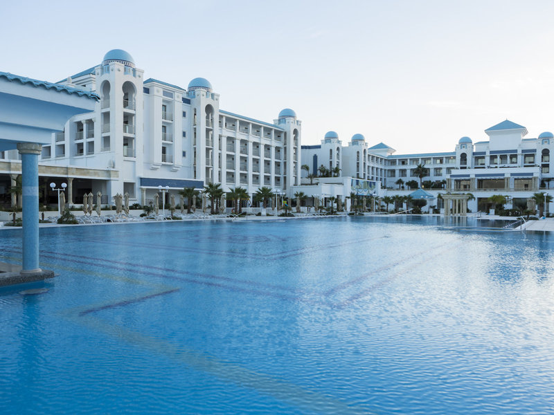 Concorde Green Park Palace 4