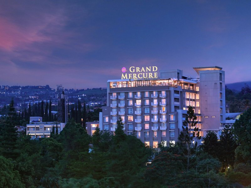 Grand Mercure Bandung Setiabudi 1
