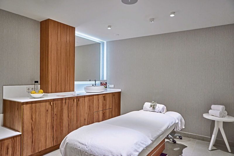 Universal Hotel Lido Park & Spa 26