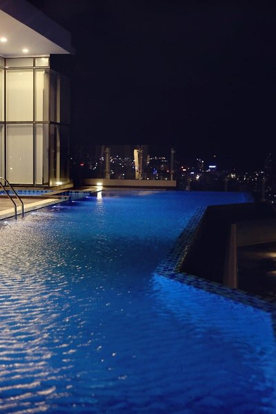 Cinnamon Red Colombo 4