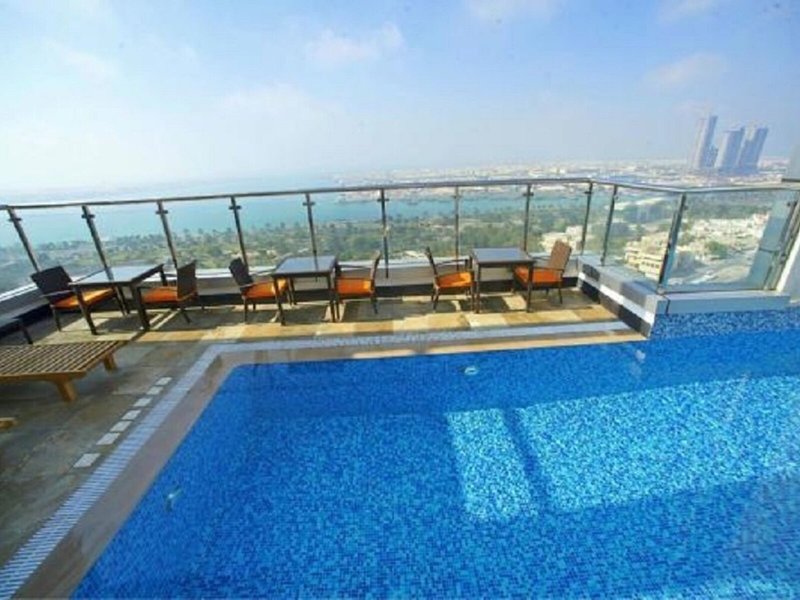 Ramada Abu Dhabi Corniche 6