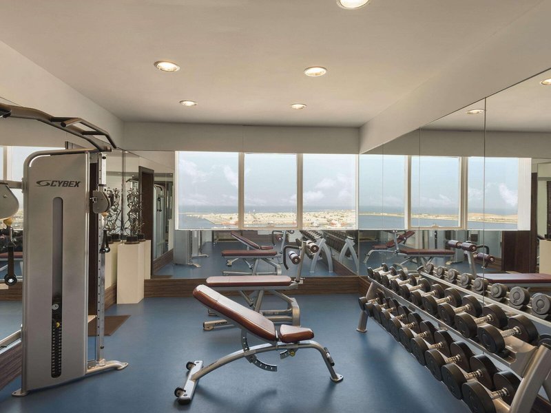 Ramada Abu Dhabi Corniche 17