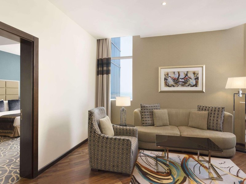 Ramada Abu Dhabi Corniche 19