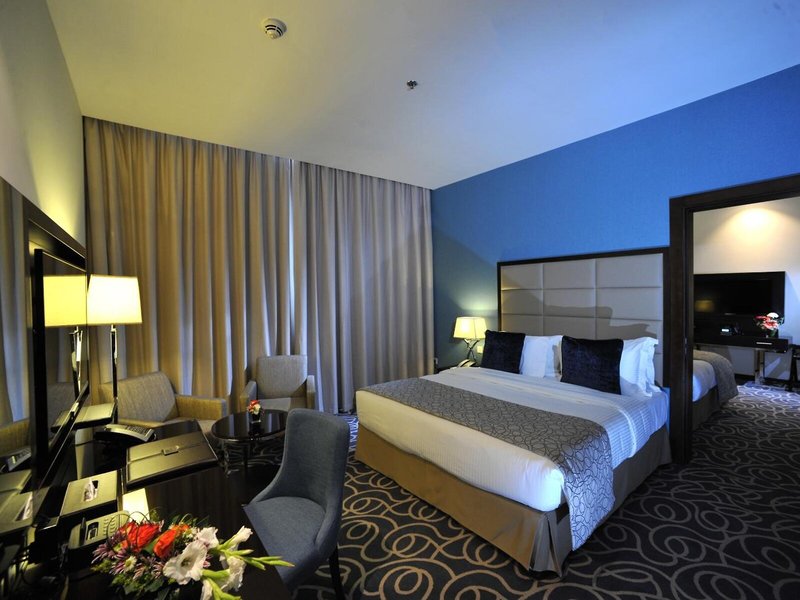 Ramada Abu Dhabi Corniche 22