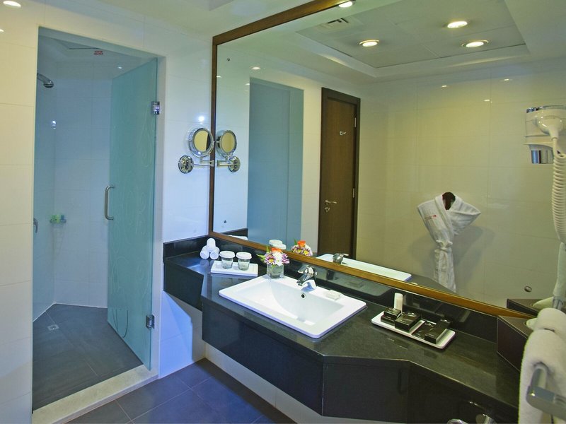 Ramada Abu Dhabi Corniche 37